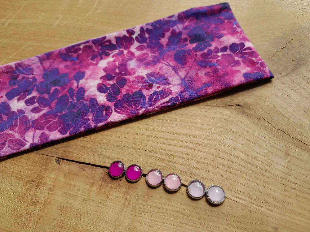 4 magenta